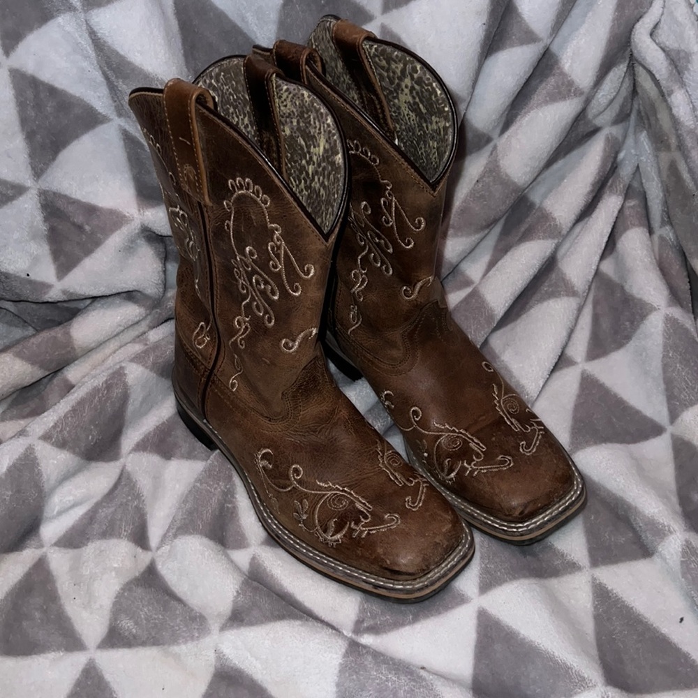 Smoky boots